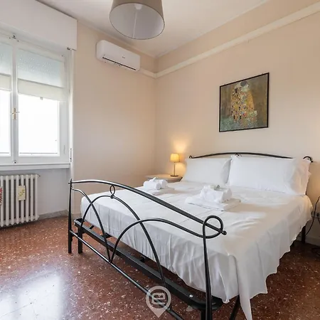 Estay - Casa Lelia
